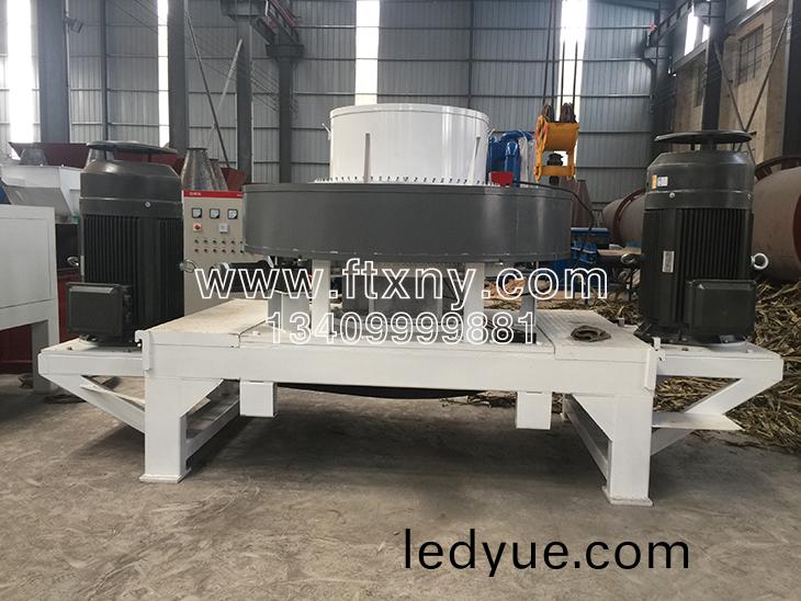 1500型(xing)稭(jie)稈(gan)牧草(cao)壓(ya)塊機