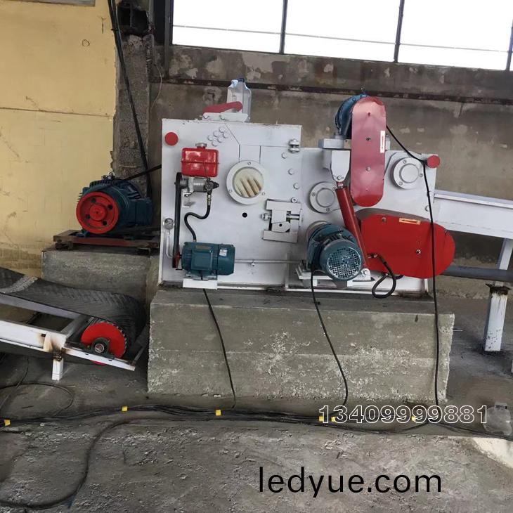 皷(gu)式(shi)破碎機