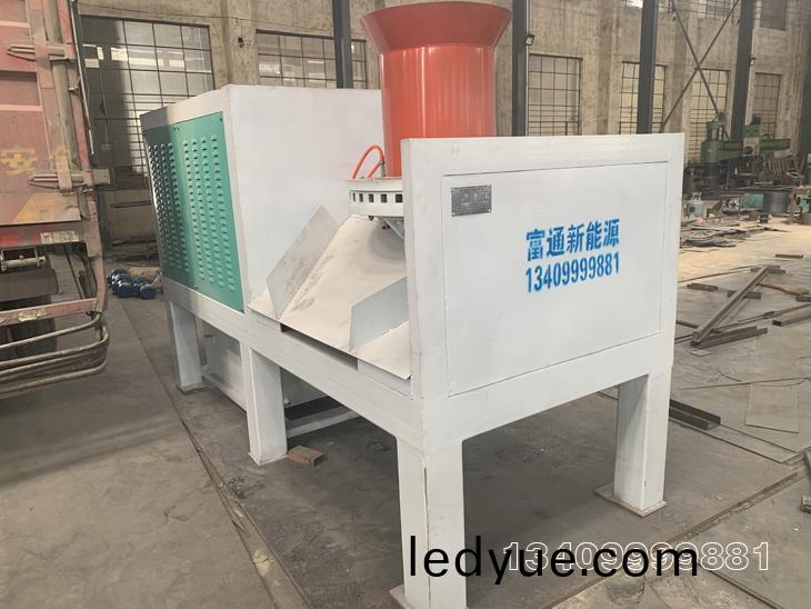 稭(jie)稈(gan)壓(ya)塊機(ji)主機(ji)