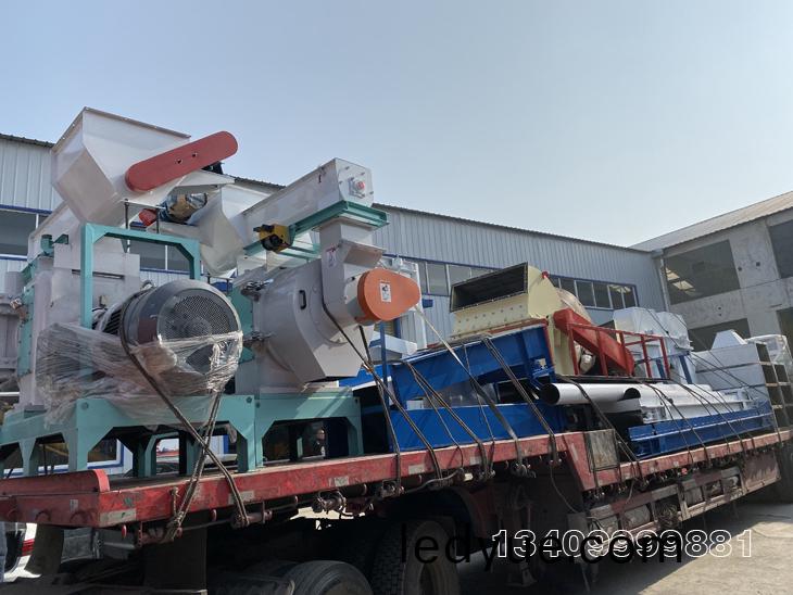 全套生物質(zhi)顆粒機生産線(xian)開始(shi)裝(zhuang)車(che)