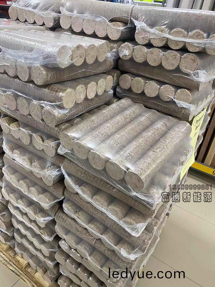 直(zhi)逕(jing)7釐米(mi)的(de)木屑燃料棒(bang)製棒(bang)機(ji)生(sheng)産適(shi)郃壁鑪使用