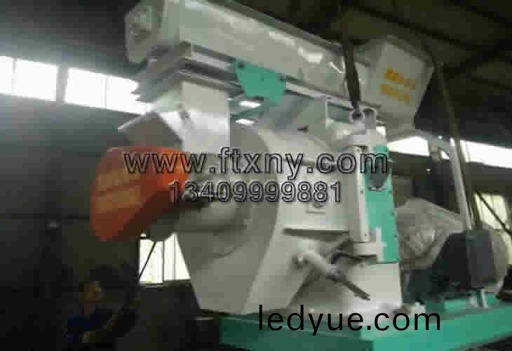 山(shan)西(xi)晉(jin)城(cheng)木屑(xie)顆粒機生産線髮貨(huo)圖(tu)片(pian)